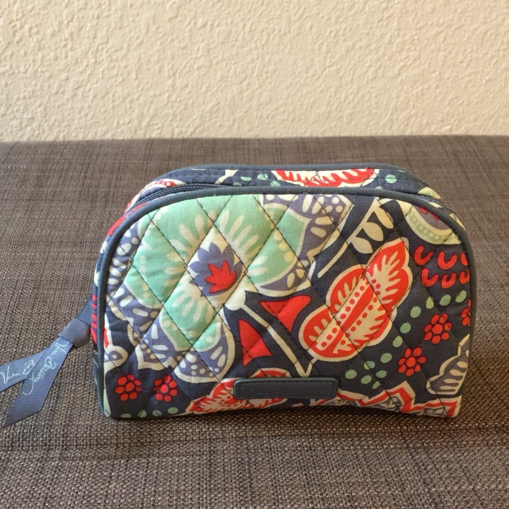 Vera Bradley Pouch